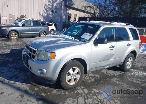2011 Ford Escape Xlt z USA, uszkodzony, nr VIN 1FMCU9D73BKB50619